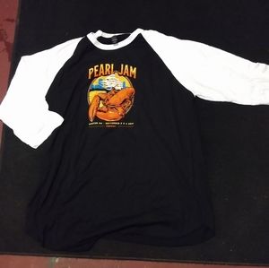 Pearl Jam t-shirt